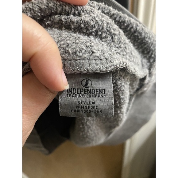 Shawn Mendes Hoodie Medium Gray Pullover Tour 2019 Rose Concert Sweatshirt - Picture 7 of 15